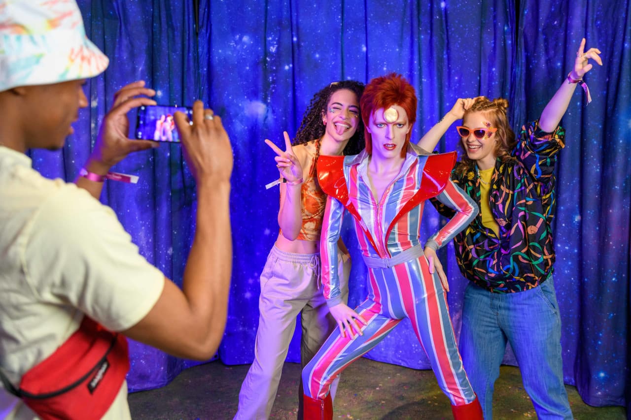 COMBO: Madame Tussauds London + FREE Hubby eSim - image 12
